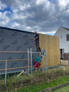 Dřevěný domek stavba